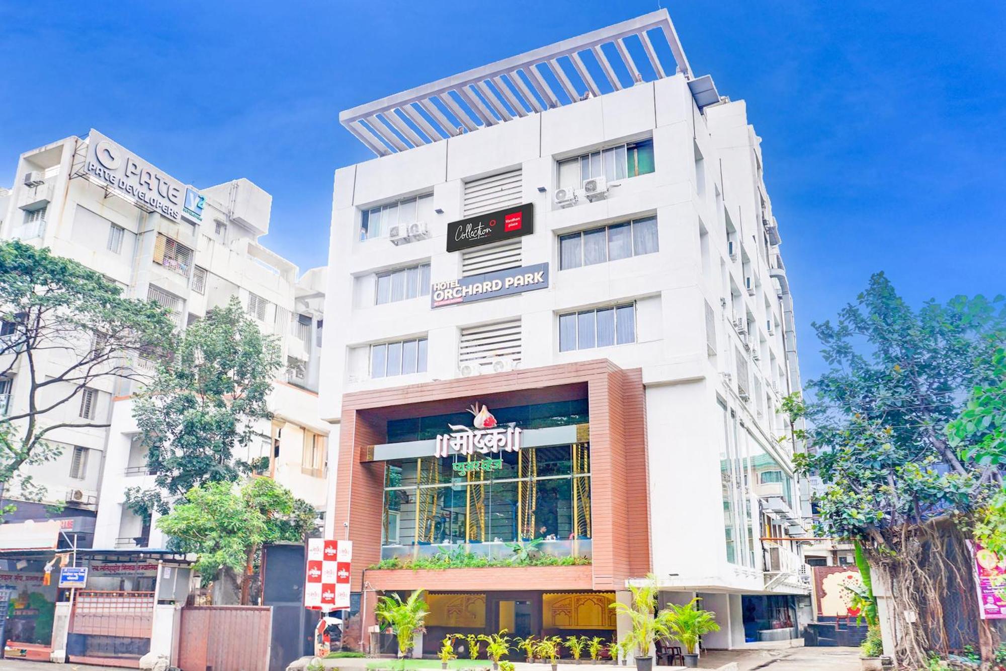 Super Collection O Vardhan Plaza Yerandwane Exterior photo